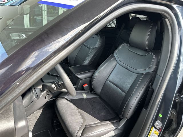 Used 2023 Blue Ford ST image 12