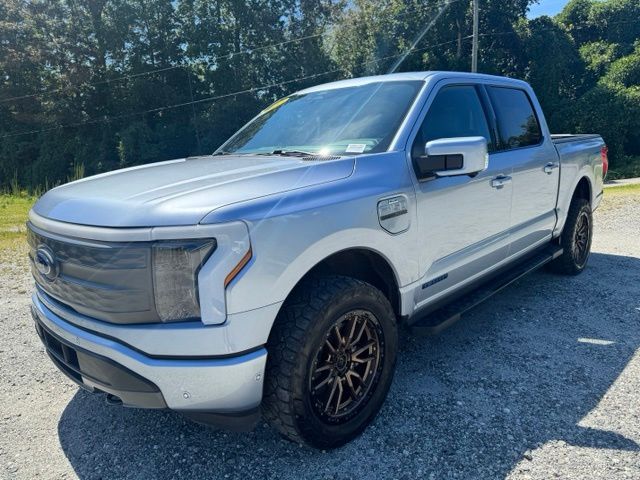 Used 2022 Blue Ford Lariat image 3