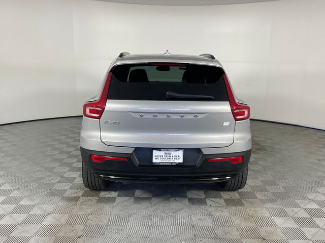 Used 2023 Volvo XC40 Recharge Pure Electric Twin Core For Sale in Bremerton, WA