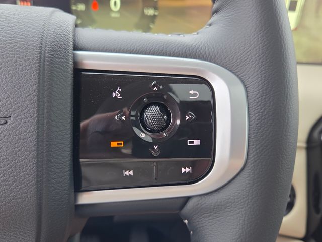 New 2026 White Nissan Platinum image 26