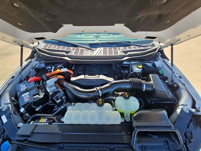 Used 2023 Gray Ford XLT image 32