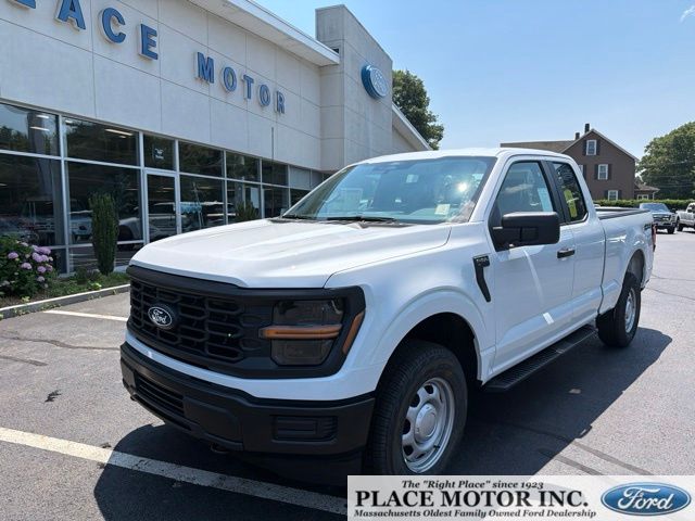 Oxford White 2026 Ford F-150 Pickup Truck Four-Wheel Drive Automatic