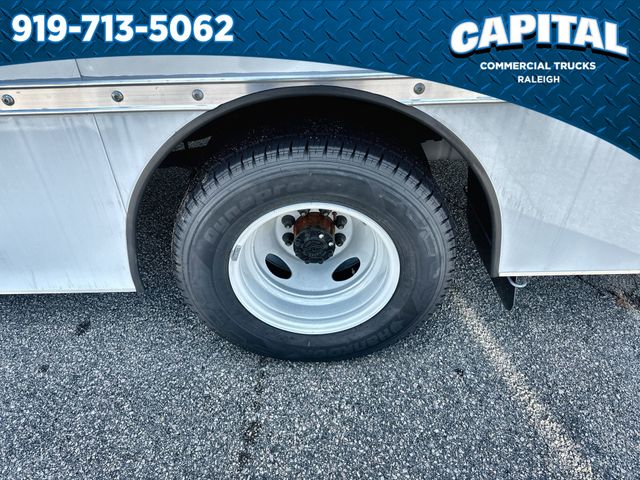 2024 Ford E-350 photo 13