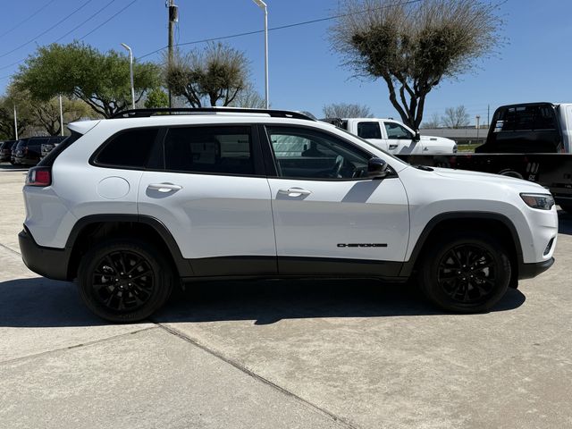 2023 Jeep Cherokee Altitude - 2
