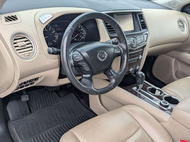 2016 Nissan Pathfinder - Image 11