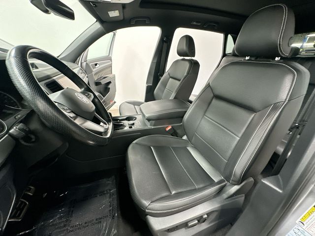 2021 Volkswagen Atlas Cross Sport 3.6L V6 SE w/Technology R-Line  at Subaru and VW of Moon Township