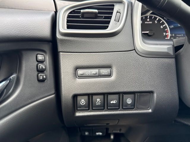 2024 Pearl White Tricoat Nissan Murano Platinum AWD SUV