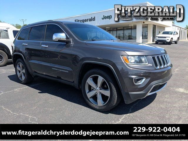 Gray (Granite Crystal Metallic Clearcoat) 2014 Jeep Grand Cherokee Limited SUV / Crossover 4X2 8-Speed Automatic