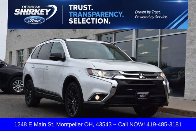 Diamond White Pearl 2018 Mitsubishi Outlander SUV / Crossover All-Wheel Drive Continuously Variable Transmission