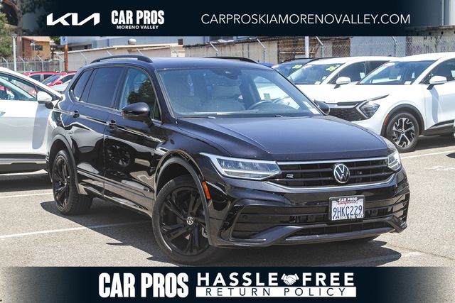 Deep Black 2023 Volkswagen Tiguan SUV / Crossover Front-Wheel Drive 8-Speed Automatic