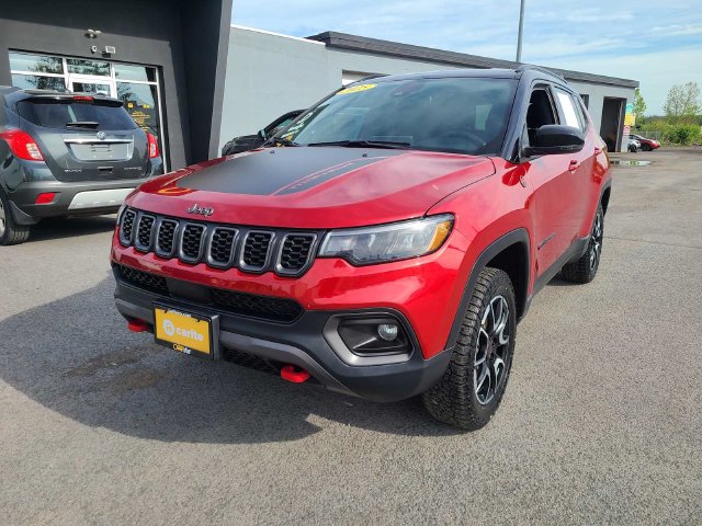 Red Hot Pearlcoat 2025 Jeep Compass SUV / Crossover Four-Wheel Drive 8-Speed Automatic