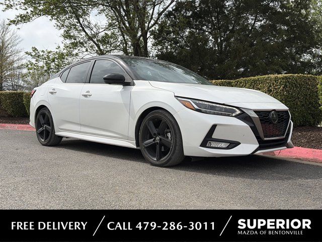 Aspen White/Super Black 2021 Nissan Sentra SR FWD Sedan Front-Wheel Drive Continuously Variable Transmission