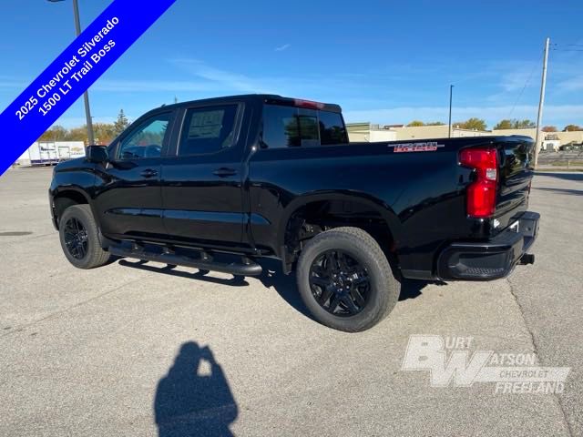 2025 Chevrolet Silverado 1500 LT Trail Boss 3