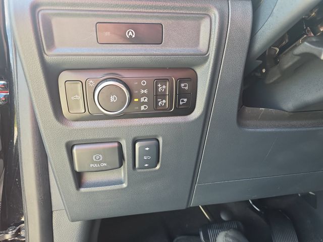 Used 2025 Agate Black Metallic Ford Tremor image 27