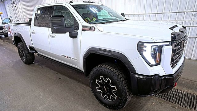 Summit White 2026 GMC Sierra 2500HD Pickup Truck Four-Wheel Drive Automatic