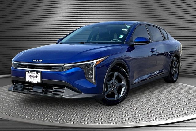 2025 Kia K4 LXS FWD