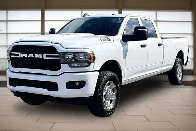 Bright White Clearcoat 2023 RAM 2500 Pickup Truck Four-Wheel Drive 8-Speed Automatic
