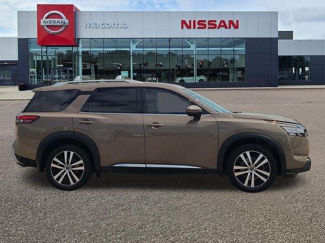Used 2023 Nissan Pathfinder SUV
