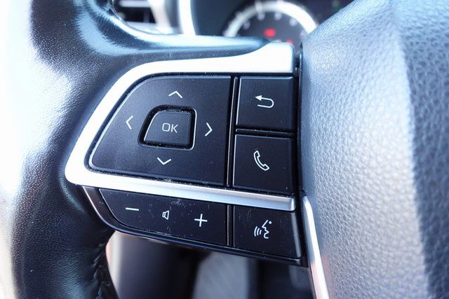 used 2022 Toyota Highlander car, priced at $32,499