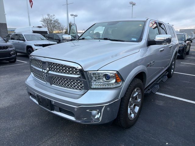 2017 RAM 1500 Laramie Crew Cab 4WD