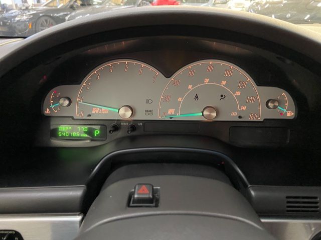 2002 Ford Thunderbird thumbnail 23