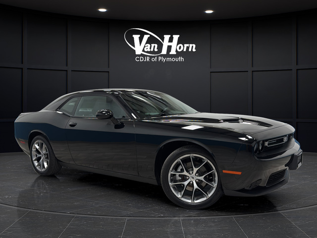 2022 Dodge Challenger SXT