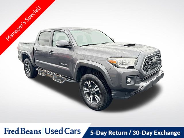 Magnetic Gray Metallic 2018 Toyota Tacoma TRD Sport Double Cab 4WD Pickup Truck Four-Wheel Drive 6-Speed Manual