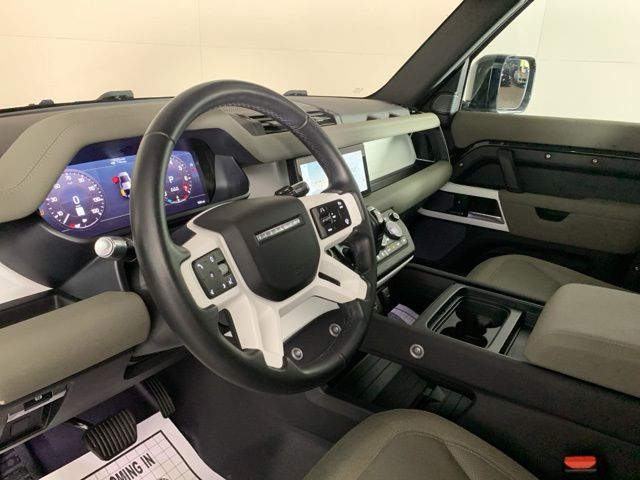 2020 Land Rover Defender 110 S 40