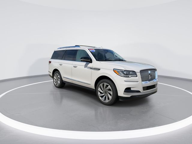  2022 Lincoln Navigator Reserve 4WD   