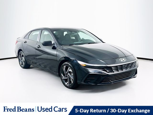 Abyss Black 2025 Hyundai Elantra Hybrid Sedan Front-Wheel Drive 6-Speed Dual Clutch