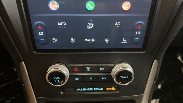 Used 2024 Black Metallic Ford SEL image 18