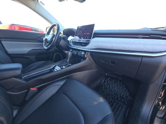 Photo of 2022 Jeep Compass Latitude Lux in Dallas, GA - 20,  2022 Jeep Compass Latitude Lux:B01943