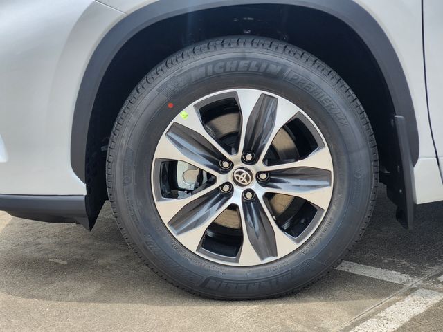 2026 Toyota Highlander XLE  at Don McGill Toyota