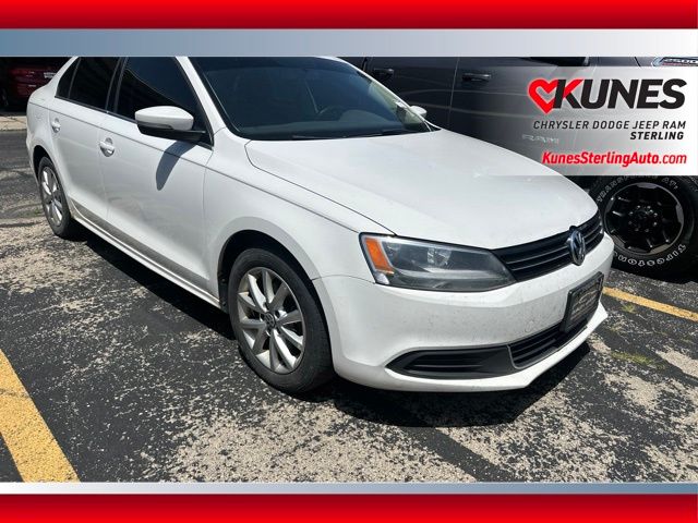 Candy White 2014 Volkswagen Jetta Sedan Front-Wheel Drive 6-Speed Automatic