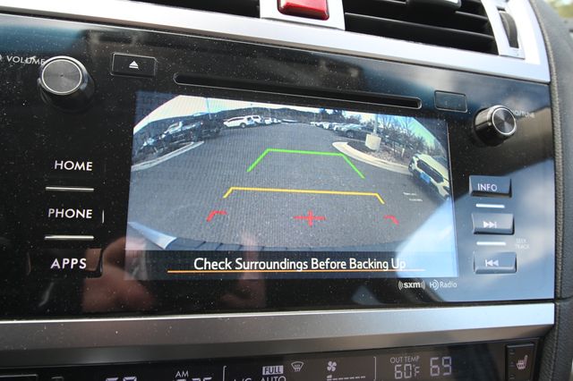 Used 2017 Gray Subaru 2.5i Premium image 11