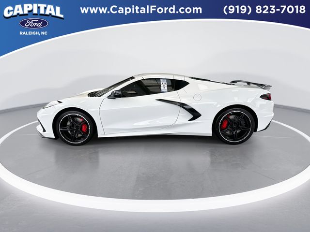 Used 2023 White Chevrolet Stingray image 5