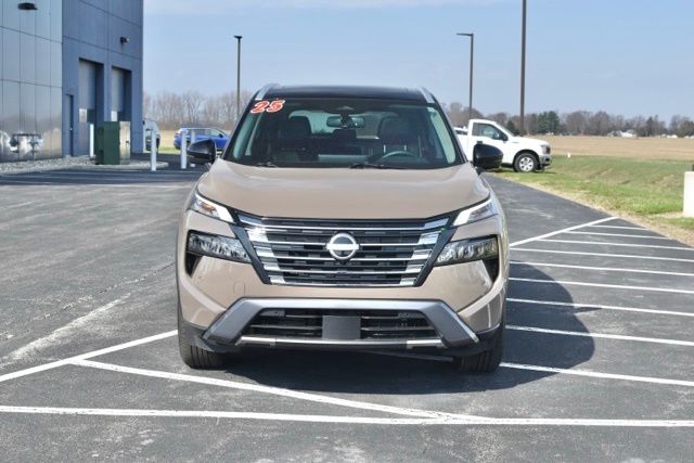 Used 2025 Nissan Rogue SL 4D Sport Utility