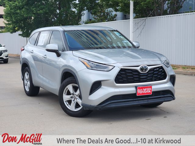 Celestial Silver Metallic 2021 Toyota Highlander L FWD SUV / Crossover Front-Wheel Drive 8-Speed Automatic