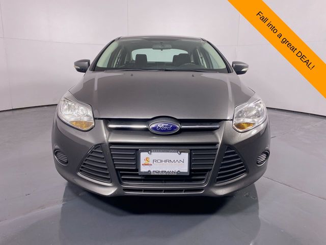 2014 Ford Focus SE 24