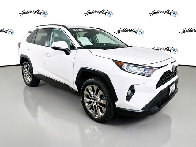 2020 Toyota RAV4 XLE Premium 34