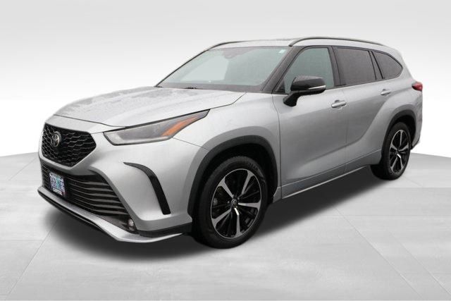 2021 Toyota Highlander XSE 23