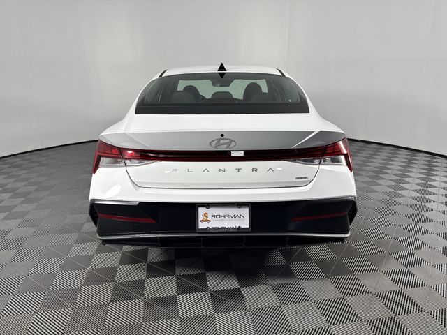 New 2025 Hyundai Elantra Hybrid For Sale in Indianapolis, IN