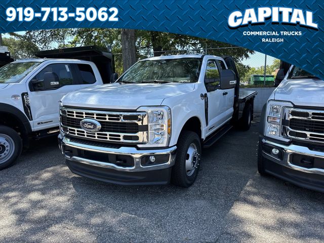 Oxford White 2026 Ford F-350 Super Duty Chassis  Four-Wheel Drive Automatic