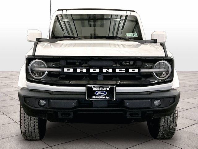 2024 Ford Bronco Outer Banks White at Bob Ruth Ford