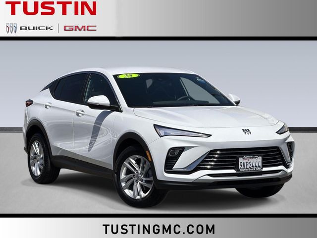 Summit White 2025 Buick Envista Preferred FWD SUV / Crossover Front-Wheel Drive 6-Speed Automatic