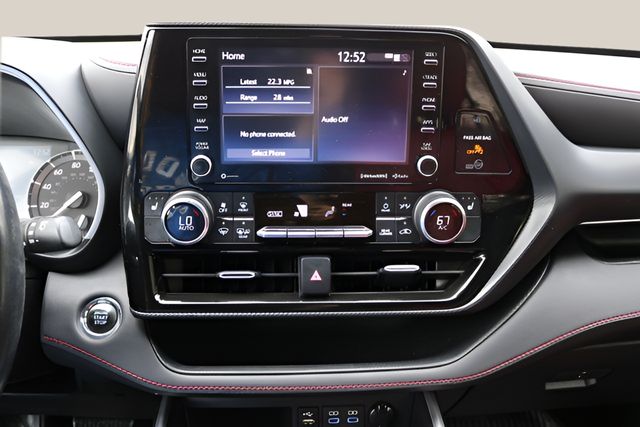 Used Car 2022 Toyota Highlander  Xse For Sale Under $35,000 In Austin, Texas