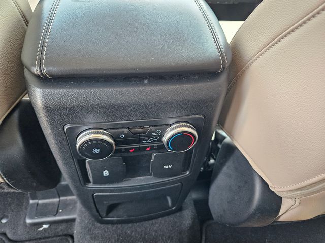 2023 Ford Explorer Limited photo