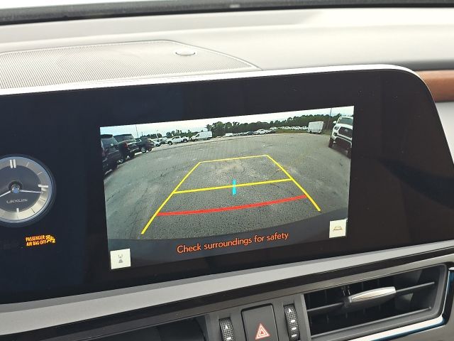 2025 Lexus ES 350:46335A1