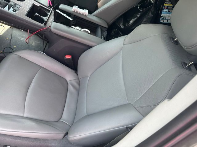 2024 Toyota Sienna XLE - Photo 12