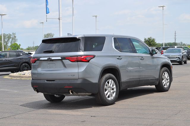 Used 2023 Gray Chevrolet LS image 3
